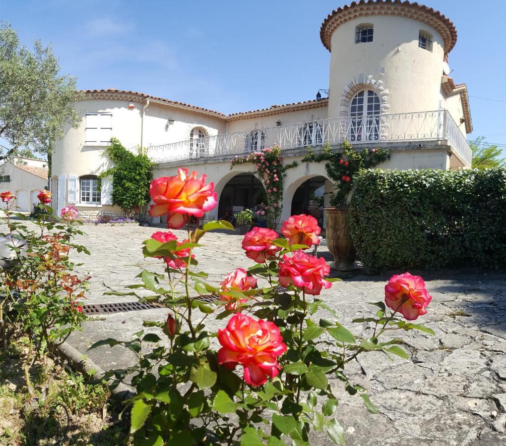 فندق Le Relais Fleuri ليْ المظهر الخارجي الصورة
