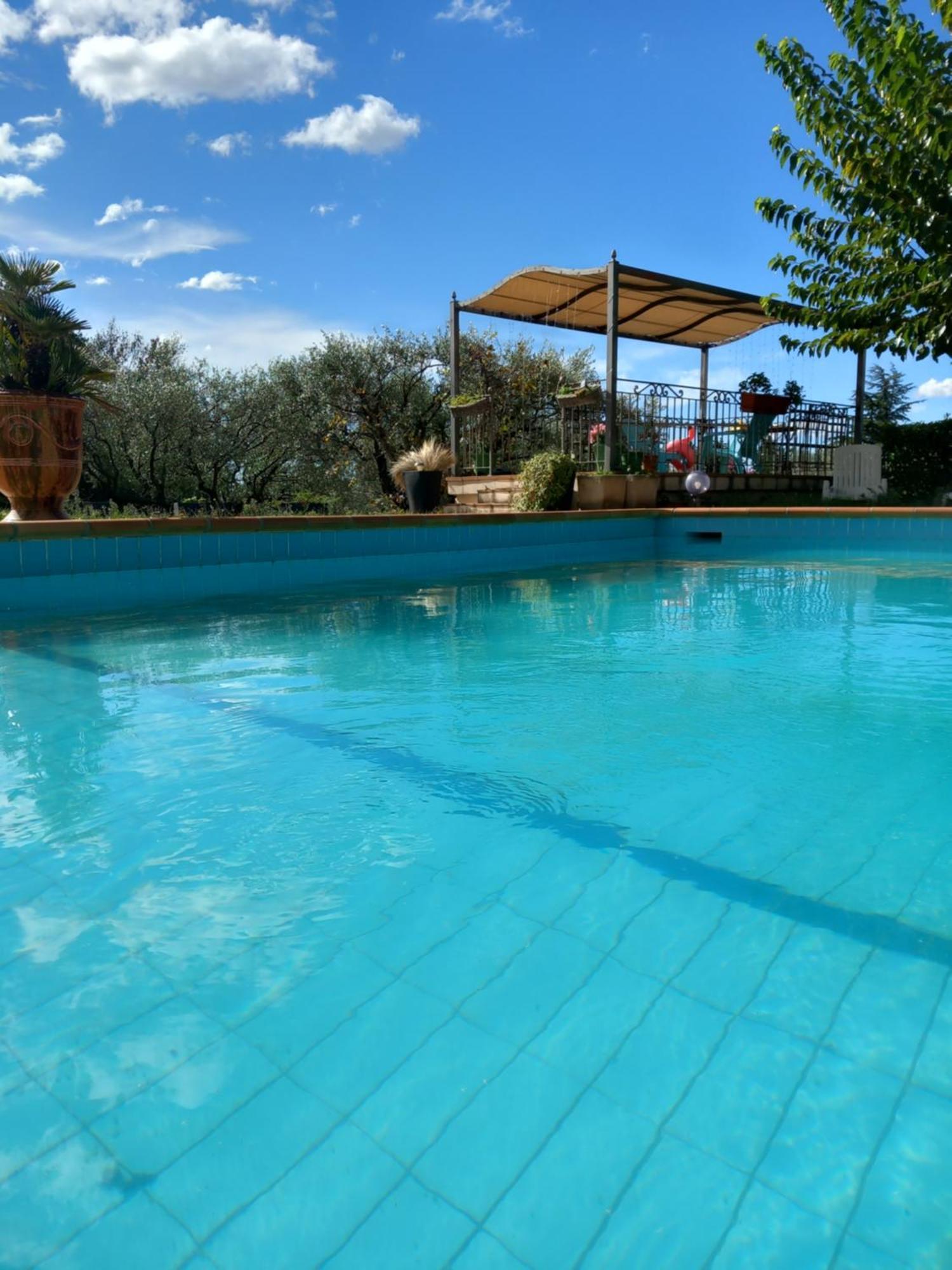 فندق Le Relais Fleuri ليْ المظهر الخارجي الصورة